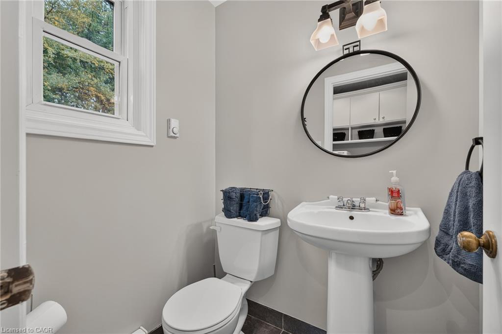 325 Coleridge Drive Property Photo 14