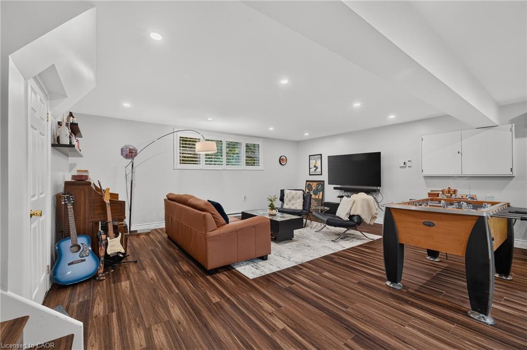 325 Coleridge Drive Property Photo 26
