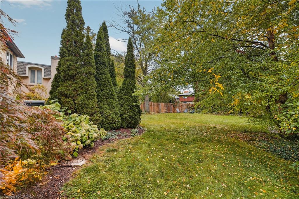 325 Coleridge Drive Property Photo 31