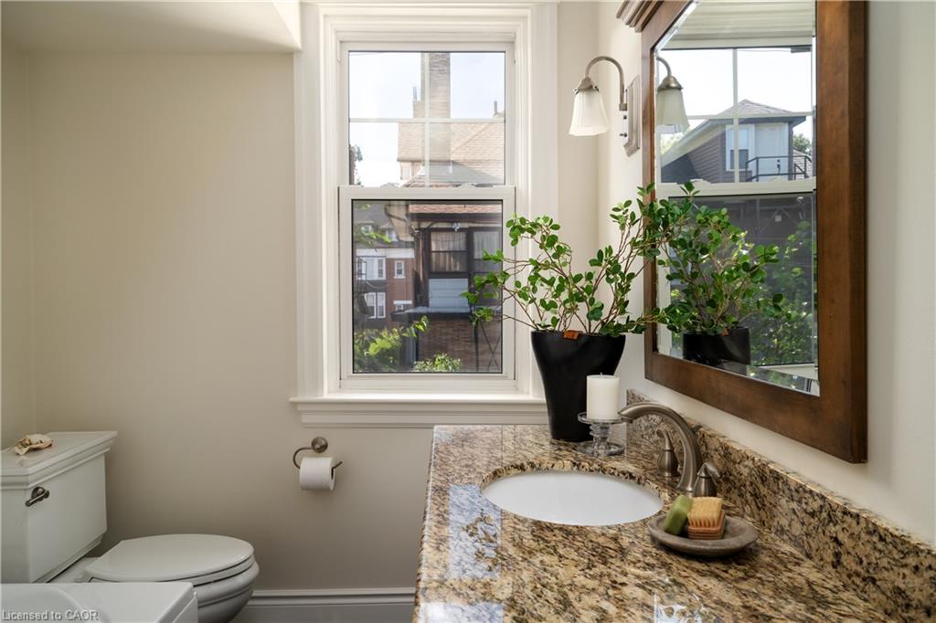 155 Sherman Avenue S Property Photo 23