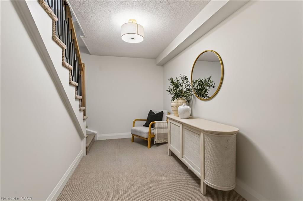1-3333 New Street Property Photo 28