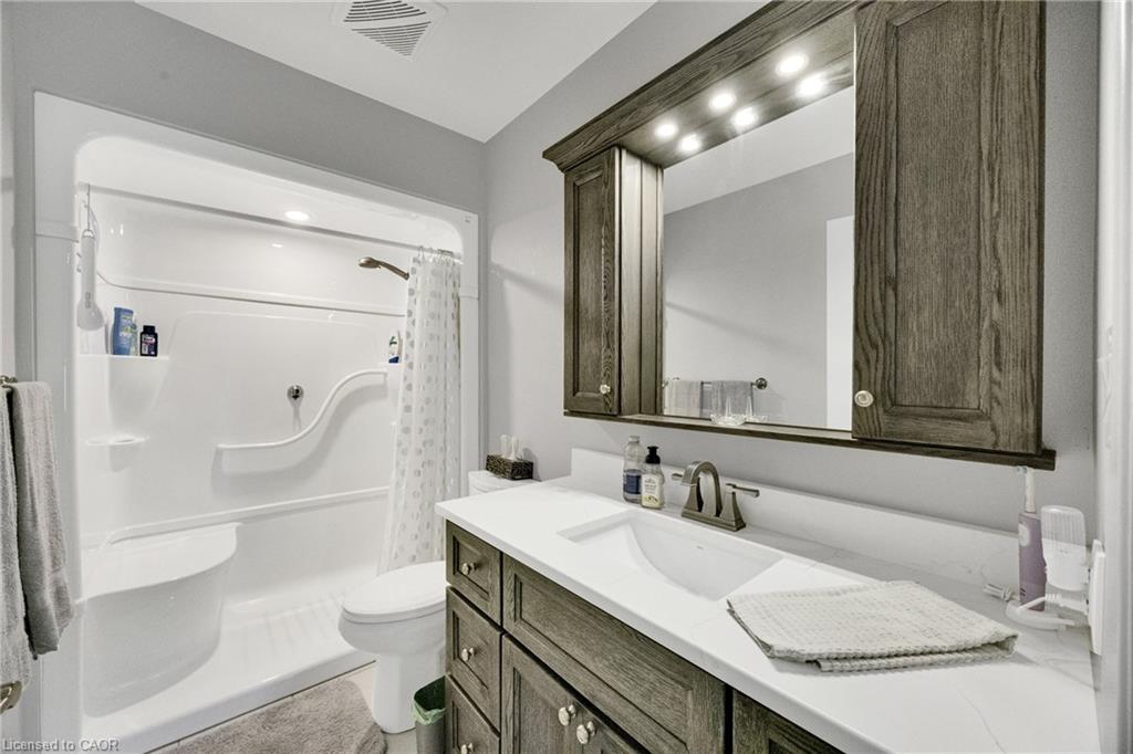 16 Hawkins Crescent Property Photo 32