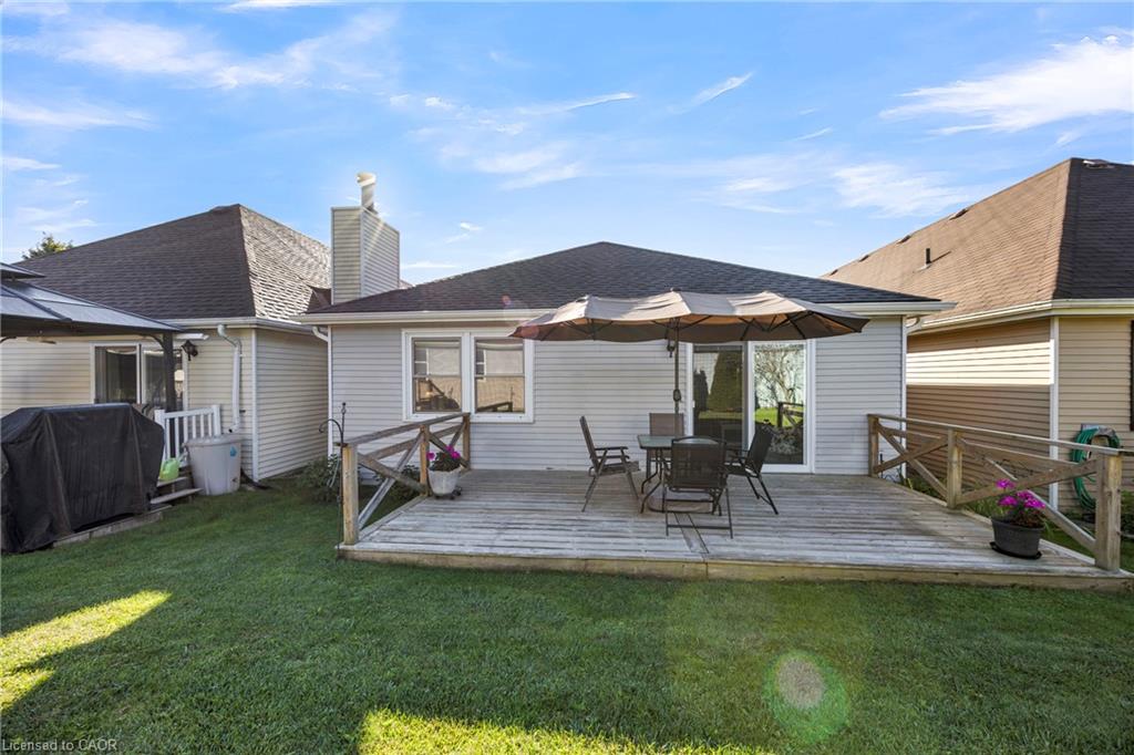 16 Hawkins Crescent Property Photo 35