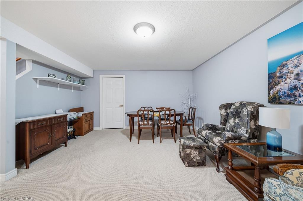 8-633 Park Road N Property Photo 20