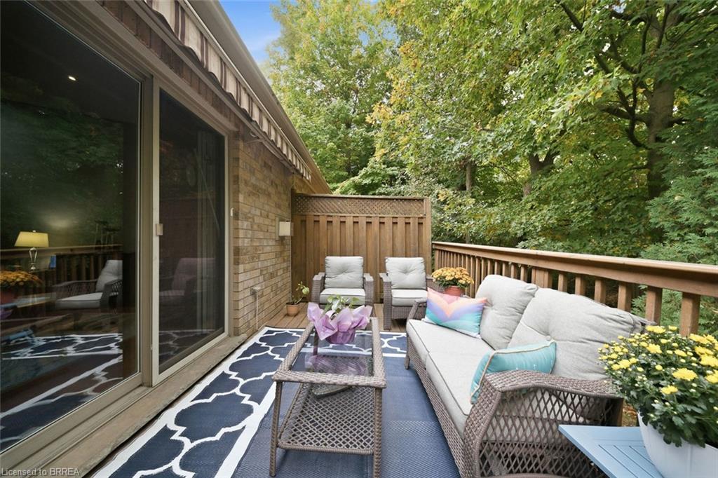 8-633 Park Road N Property Photo 25