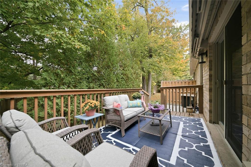 8-633 Park Road N Property Photo 26
