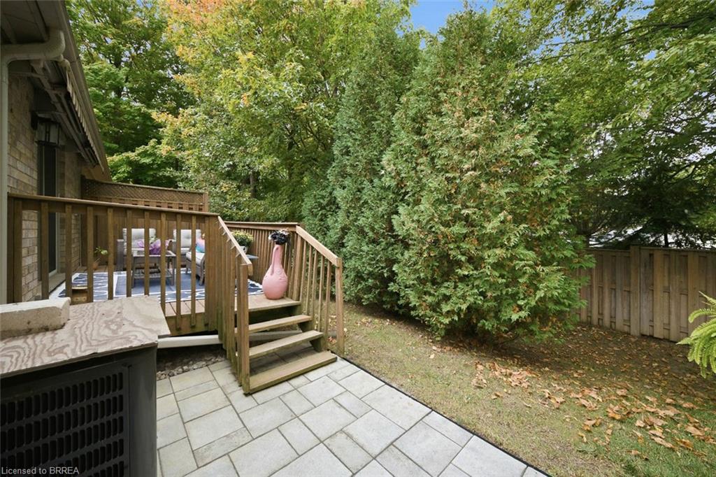 8-633 Park Road N Property Photo 29