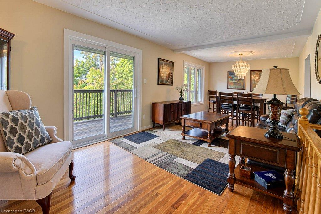 1370 Thorman Place Property Photo 9
