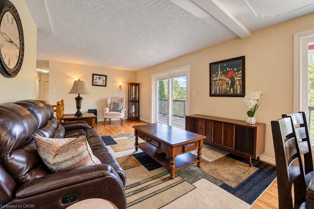 1370 Thorman Place Property Photo 13