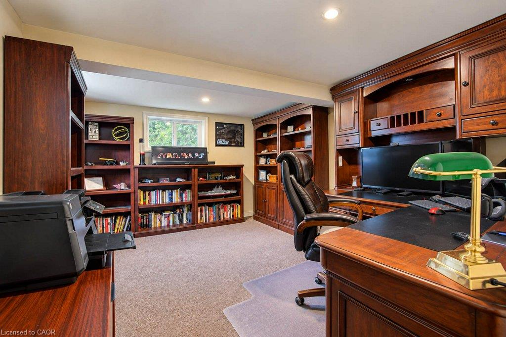 1370 Thorman Place Property Photo 33