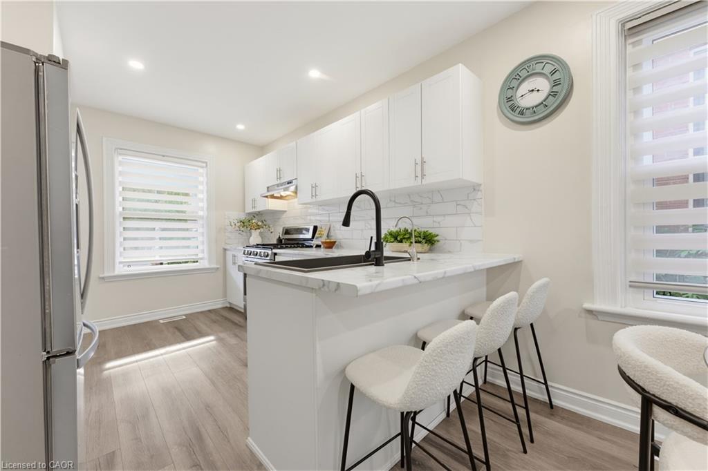 20 House Avenue Property Photo 3