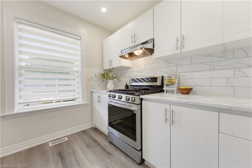 20 House Avenue Property Photo 5