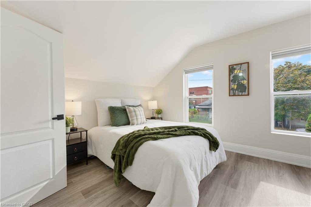 20 House Avenue Property Photo 11