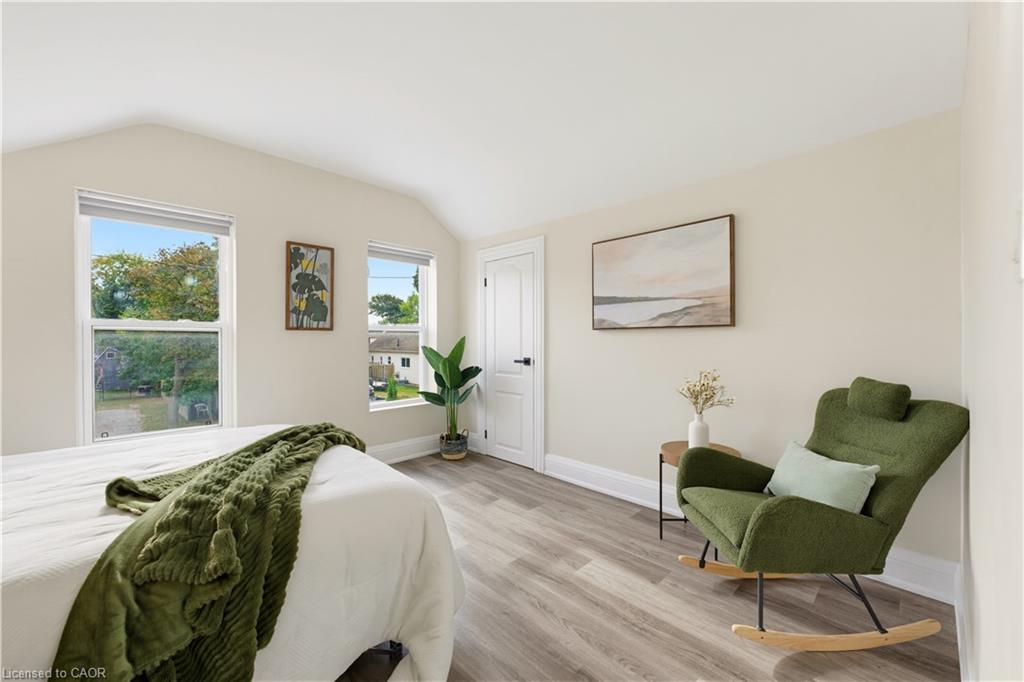 20 House Avenue Property Photo 12