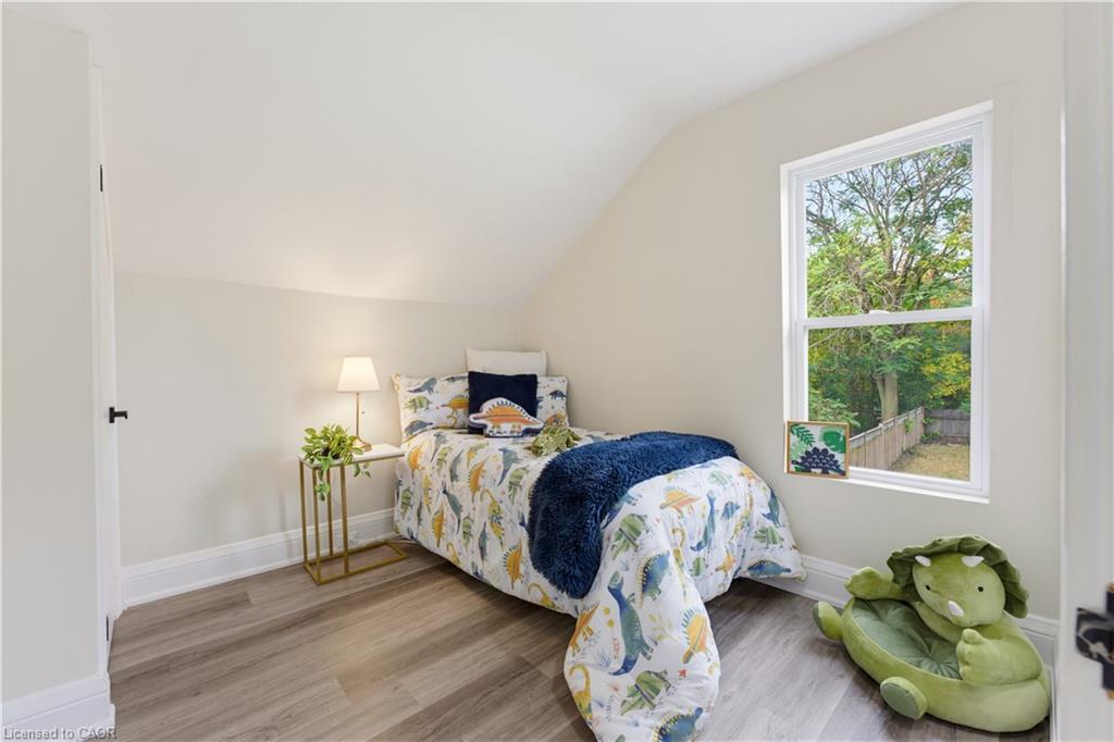 20 House Avenue Property Photo 14