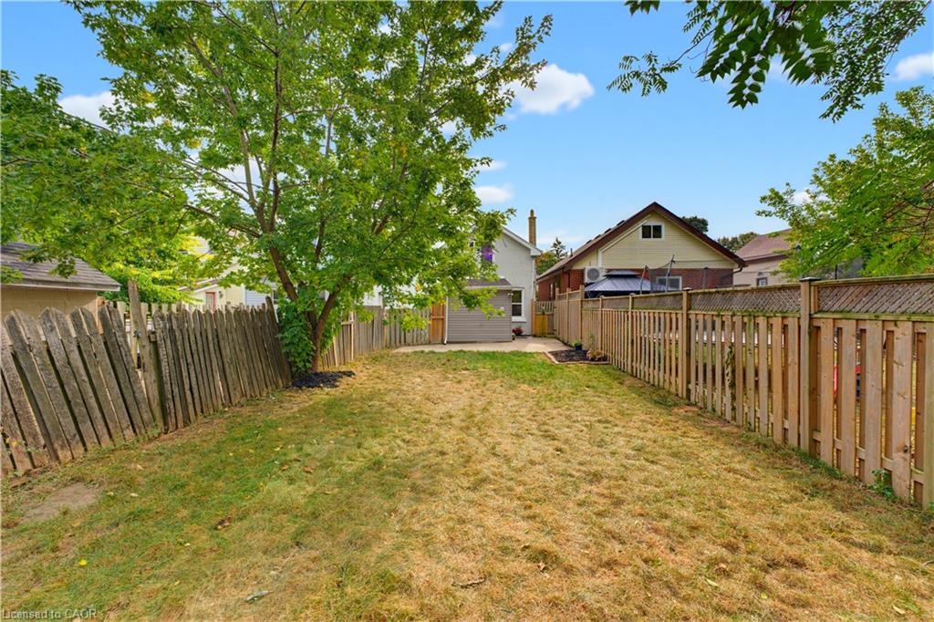 20 House Avenue Property Photo 17