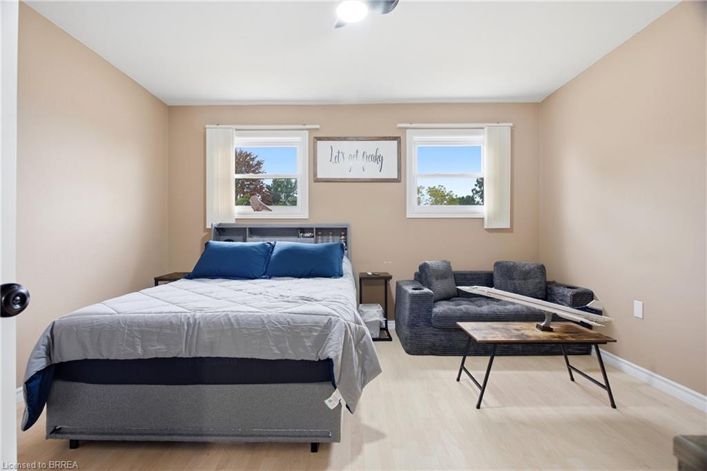 60 Railway Street W Property Photo 20