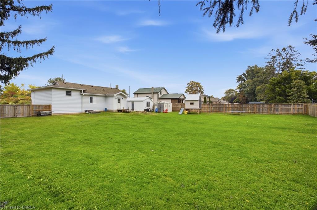 60 Railway Street W Property Photo 28