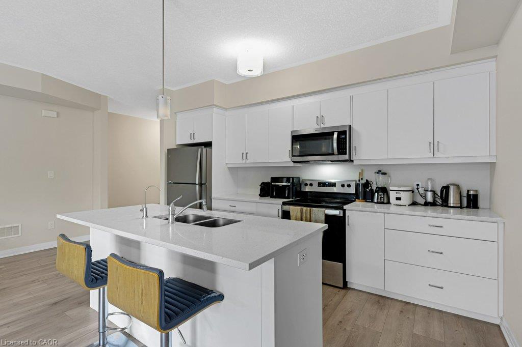 68-25 Isherwood Avenue Property Photo 11