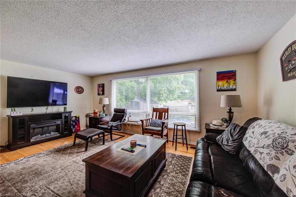 428b Dunvegan Drive Property Photo 10