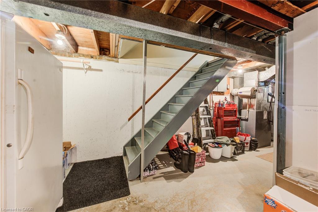 428b Dunvegan Drive Property Photo 11