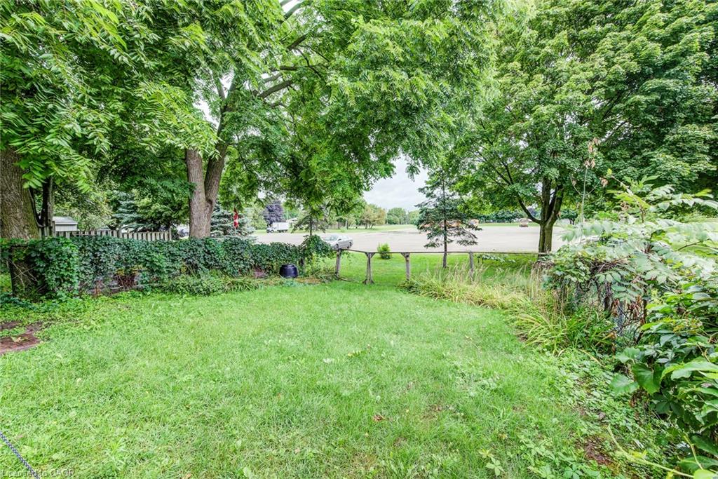 428b Dunvegan Drive Property Photo 18