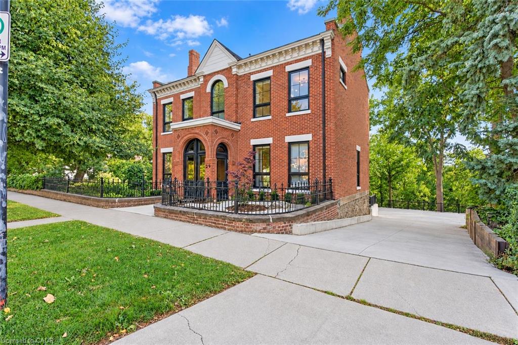 29 Yates Street Property Photo 1