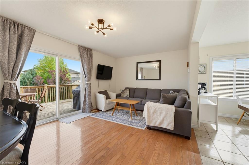 457 Danby Street E Property Photo 6