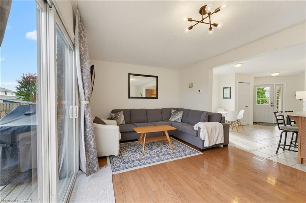 457 Danby Street E Property Photo 7