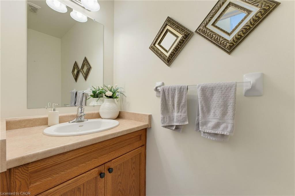 457 Danby Street E Property Photo 11