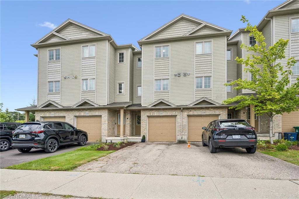 137 Highland Crescent Property Photo 3
