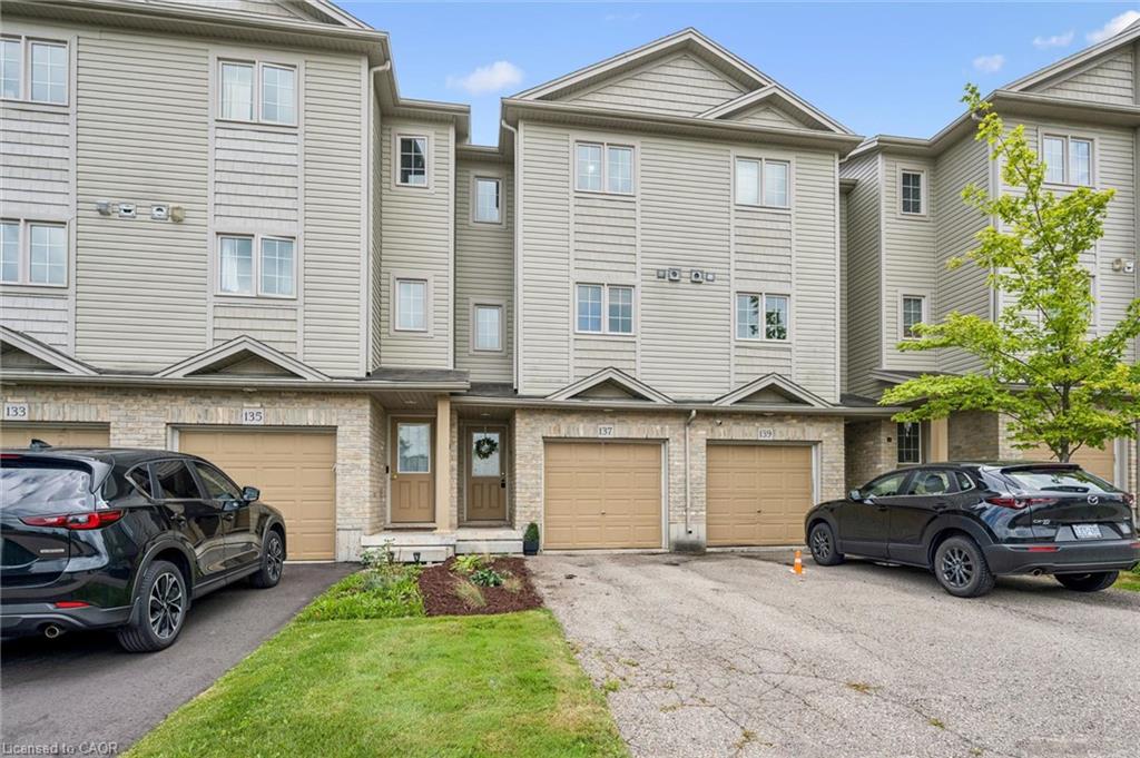 137 Highland Crescent Property Photo 4