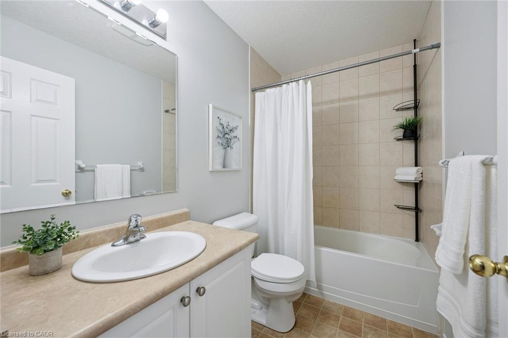 137 Highland Crescent Property Photo 21