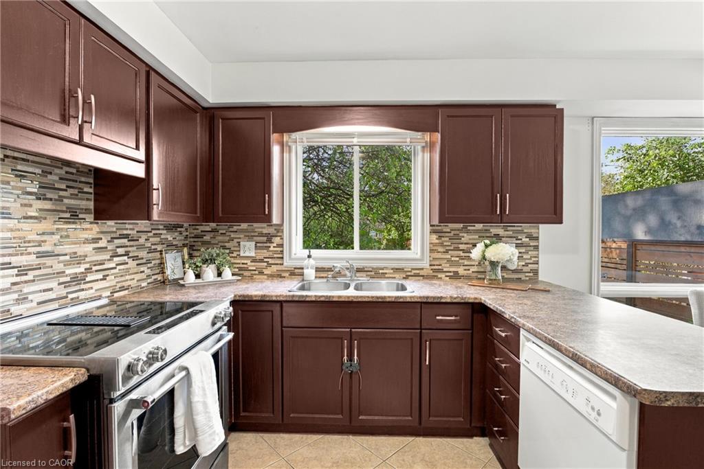 40 Emmett Street Property Photo 15