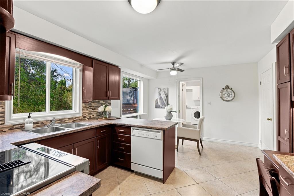 40 Emmett Street Property Photo 16