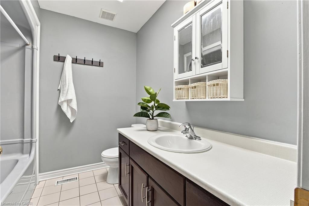 40 Emmett Street Property Photo 30