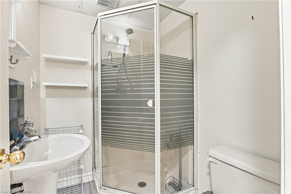40 Emmett Street Property Photo 35
