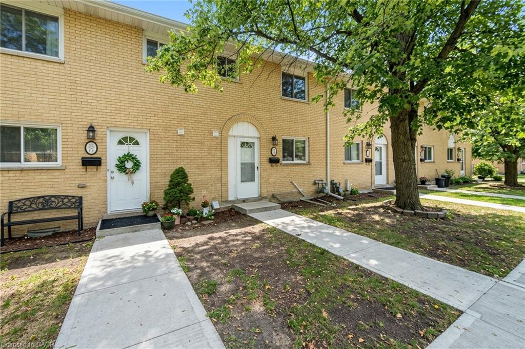 30 Jerome Crescent Property Photo 4