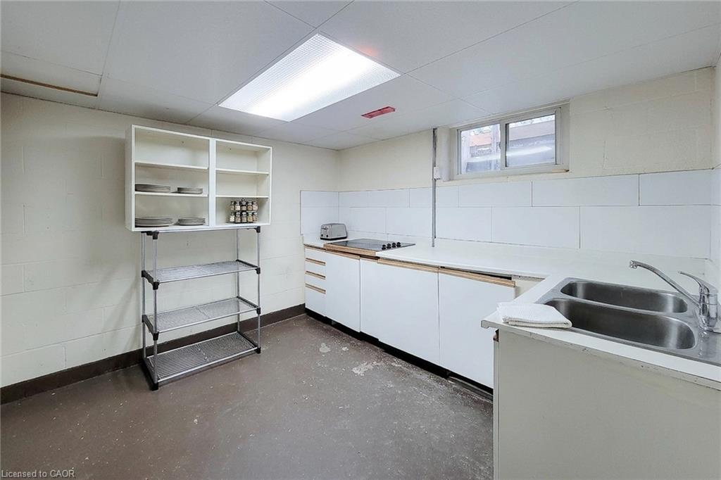 30 Jerome Crescent Property Photo 17