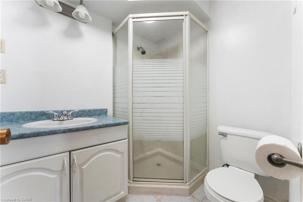 204 Birchcliffe Crescent Property Photo 37