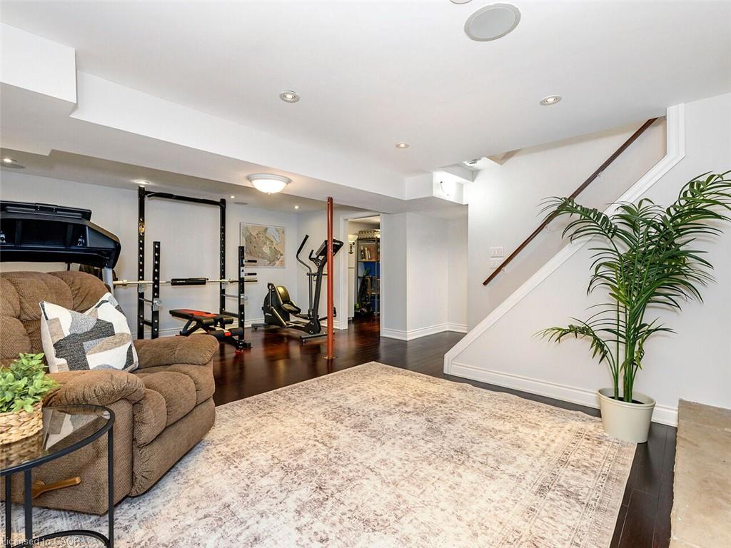 74 Maiden Lane Property Photo 36