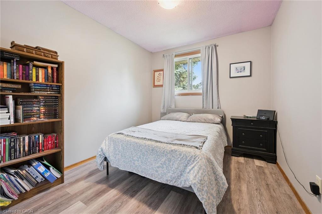 121 Nathaniel Crescent Property Photo 15