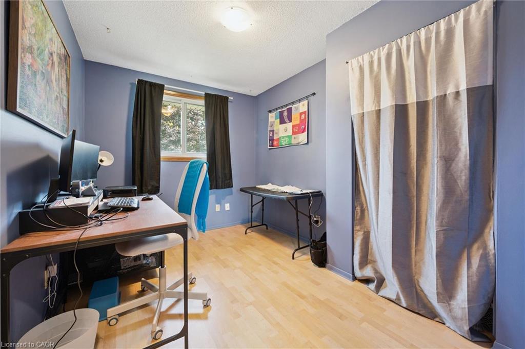 121 Nathaniel Crescent Property Photo 16