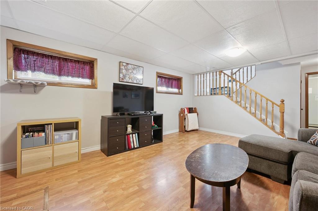 121 Nathaniel Crescent Property Photo 19