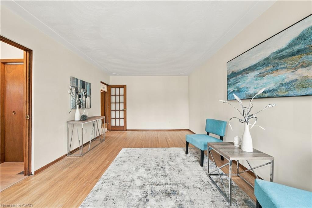 662 Dynes Road Property Photo 8