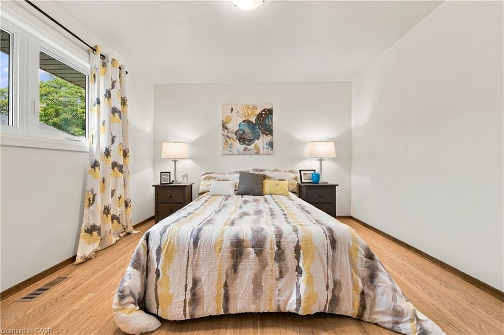 662 Dynes Road Property Photo 14