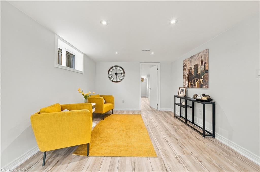 662 Dynes Road Property Photo 30