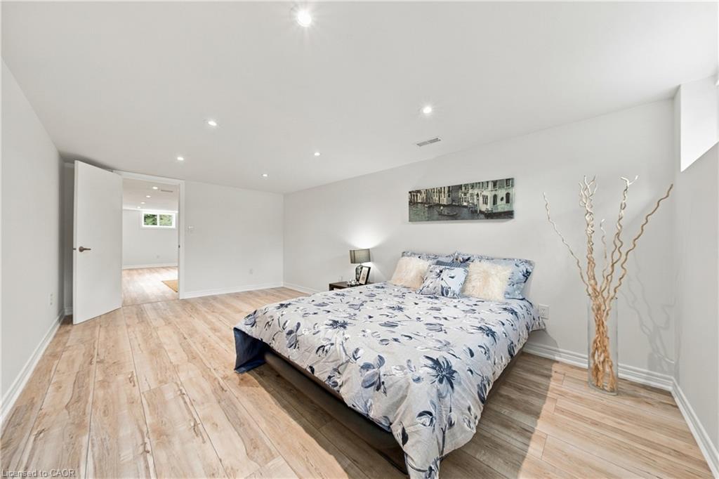 662 Dynes Road Property Photo 34