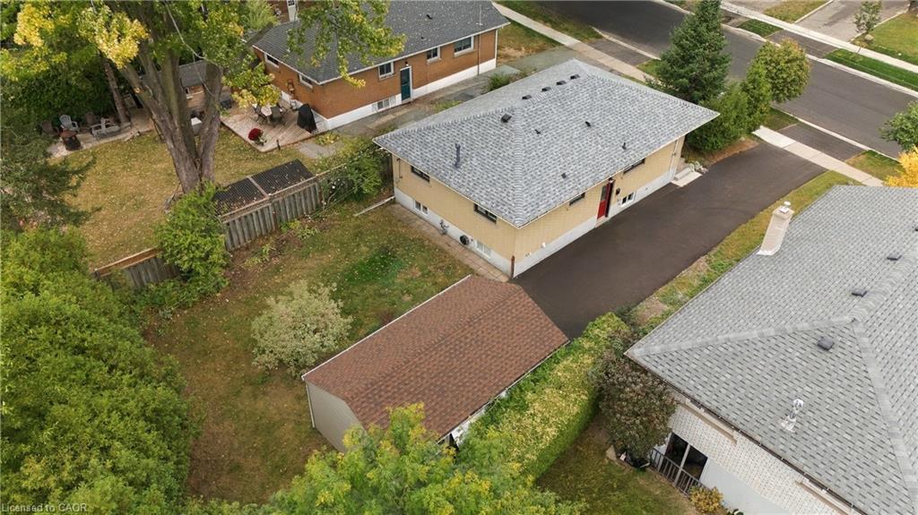 662 Dynes Road Property Photo 39