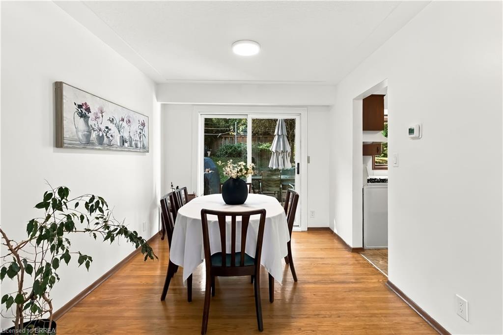 22 Applewood Crescent Property Photo 7